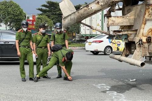 Vụ xe bồn cán 2 người tử vong: 2 nạn nhân là nữ sinh học chung trường