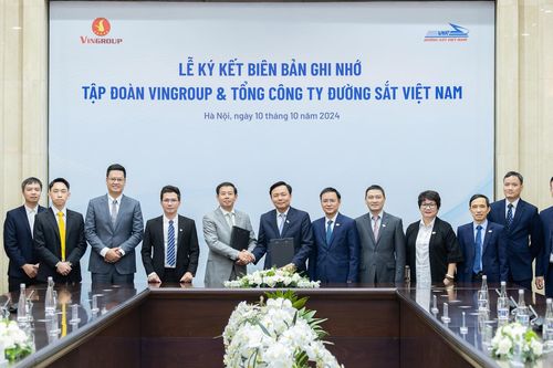 Vingroup ký hợp tác thúc đẩy chuyển đổi xanh với Tổng công ty đường sắt Việt Nam