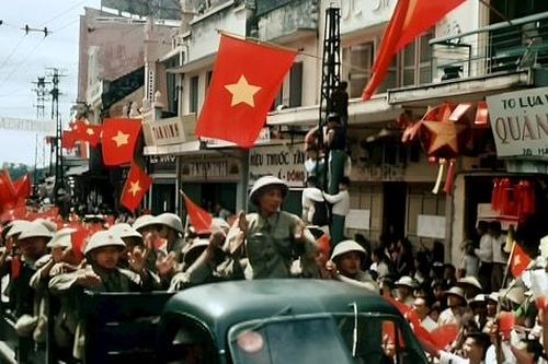 Ký ức tháng 10 lịch sử