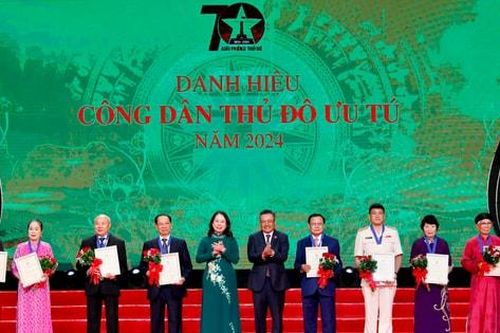 14 năm vinh danh 'Công dân Thủ đô ưu tú':Niềm tự hào gắn cùng trách nhiệm với Thủ đô