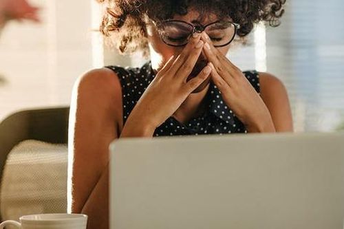 Quản lý stress nơi công sở thế nào?