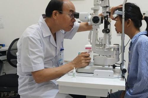 Hưởng ứng Ngày Thị giác thế giới: Ưu tiên chăm sóc mắt trẻ em