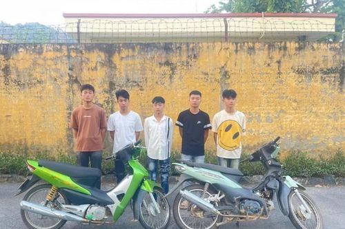 Nhóm thiếu niên trả giá đắt vì học cách làm liều trên mạng xã hội