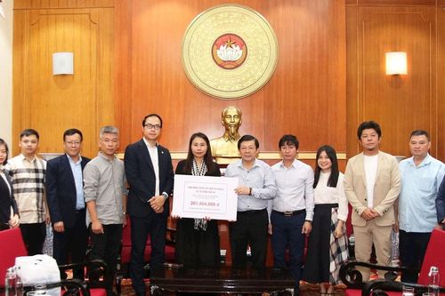 Tấm lòng kiều bào hướng về quê hương