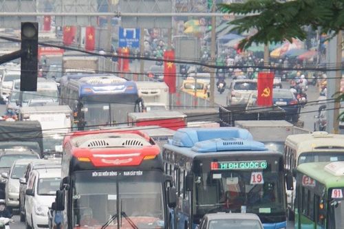 Kẹt xe, ngập nước: Bao giờ mới hết?