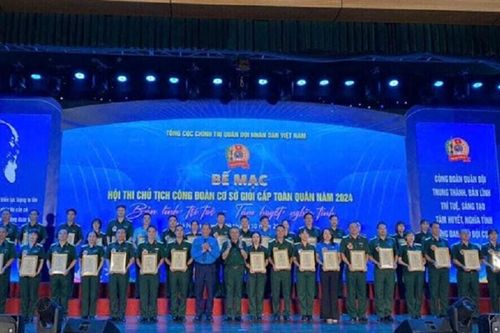 Biểu dương 38 Chủ tịch Công đoàn cơ sở giỏi toàn quân