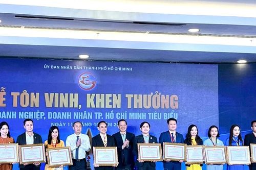 Tôn vinh gần 100 doanh nghiệp và 84 doanh nhân tiêu biểu năm 2024