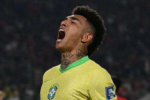 Tuyển Brazil lạ lẫm