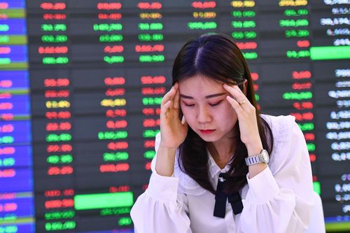 Một cá nhân bị phạt vì mua chui hơn 7 triệu cổ phiếu