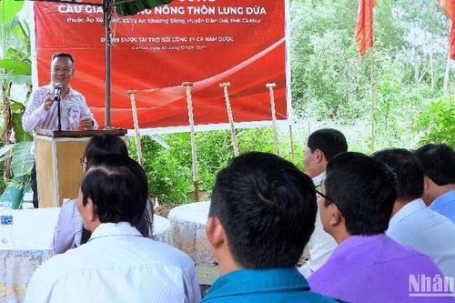 Báo Nhân Dân vận động xây cầu nông thôn tại Cà Mau