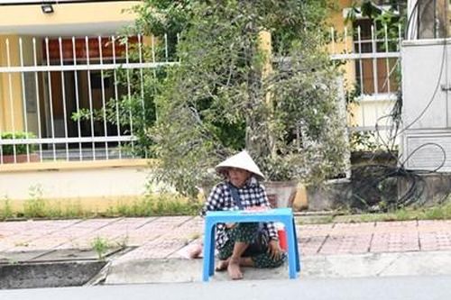 Xử lý nghiêm hành vi lừa đảo người bán vé số