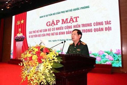 Gặp mặt các thế hệ nữ cán bộ có nhiều cống hiến cho sự tiến bộ của phụ nữ và bình đẳng giới trong Quân đội