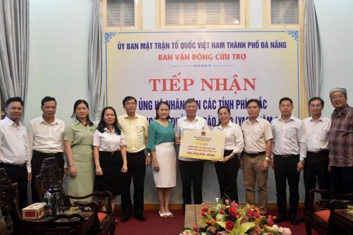 Nhân dân, cán bộ, công chức, viên chức, các nhà hảo tâm TP Đà Nẵng đóng góp hơn 53 tỷ đồng ủng hộ đồng bào các tỉnh phía Bắc