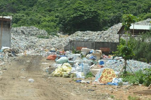Tìm giải pháp xử lý rác thải ở vùng biển đảo