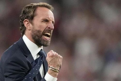 HLV Southgate lên tiếng về khả năng dẫn dắt Man United