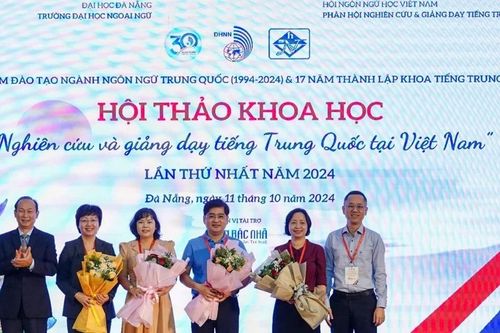 Giảng viên và chuyên gia chia sẻ kinh nghiệm giảng dạy tiếng Trung Quốc