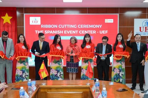 Trường đại học xây dựng không gian riêng để tổ chức các sự kiện về Tây Ban Nha