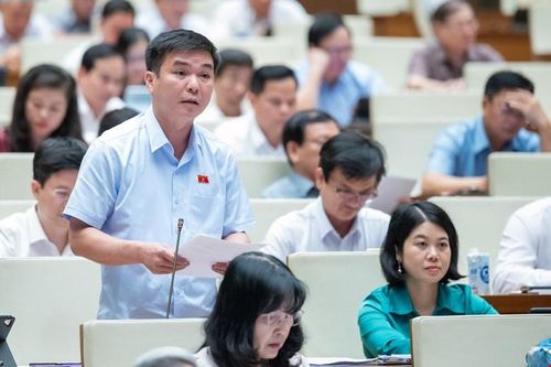 Công bố nghị quyết của Ủy ban Thường vụ Quốc hội về công tác cán bộ