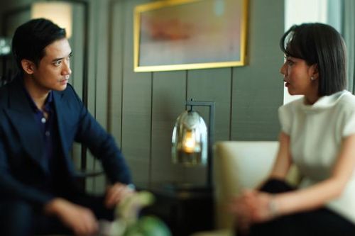 Thu Trang 'sợ hãi' khi được diễn viên nhỏ hơn 9 tuổi gọi là 'mẹ'