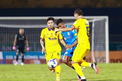 Sebastian Zaracho và màn ra mắt lần 2