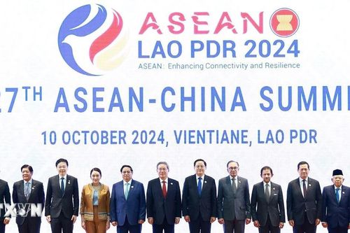 Hội nghị cấp cao ASEAN-Trung Quốc thông qua 5 văn kiện quan trọng