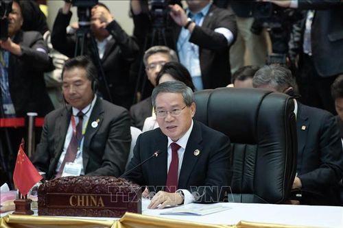 ASEAN - Trung Quốc thông qua 5 văn kiện quan trọng