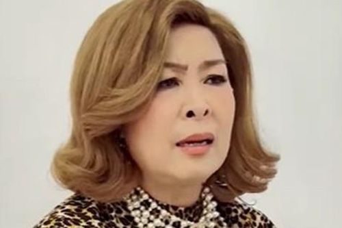 Nữ NSND khiến dân tình choáng ngợp khi khoe chiếc nhẫn có giá bằng cả chục căn nhà