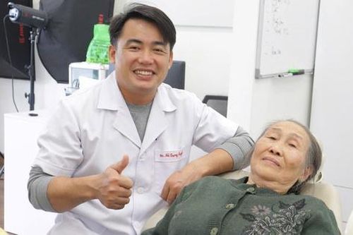 Bác sĩ Vũ Trọng Quỳnh–CEO Nha khoa Hoàng Gia: Mong muốn đem chuyên môn và y đức của mình để phục vụ người dân