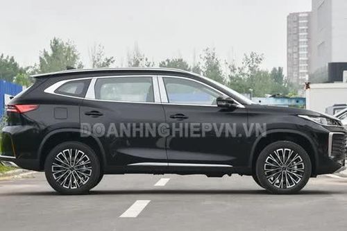 SUV công suất 261 mã lực, giá hơn 420 triệu đồng, sẵn sàng 'hất cẳng' Hyndai Santa Fe
