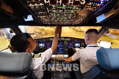 Lần đầu diễn tập thoát hiểm khẩn cấp cho hành khách trên máy bay Airbus A320