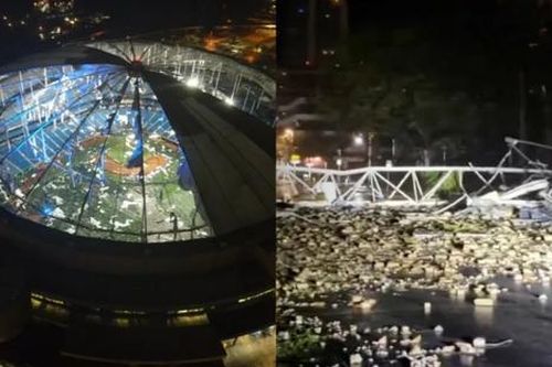 Khoảnh khắc siêu bão Milton phá hủy sân vận động lớn nhất thế giới, gây thiệt hại nặng