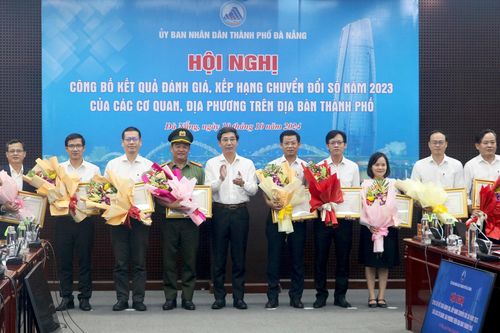 Nhiều chỉ tiêu chuyển đổi số đặt ra đến năm 2025 hoàn thành trước thời hạn