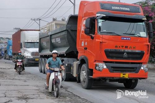 Tuyến đường Nhà máy Nước Thiện Tân xuống cấp nghiêm trọng