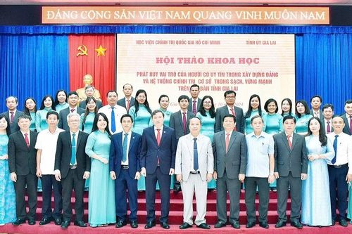 Phát huy vai trò người có uy tín trong xây dựng Đảng và hệ thống chính trị cơ sở