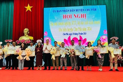 Gặp mặt các doanh nghiệp, hợp tác xã, hộ kinh doanh tiêu biểu tại Chư Păh, Đak Đoa và Kbang