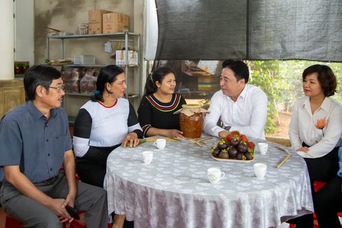 CHÀO MỪNG ĐẠI HỘI ĐẠI BIỂU CÁC DÂN TỘC THIỂU SỐ TỈNH KHÁNH HÒA LẦN THỨ IV: Khoảnh khắc về đời sống, sinh hoạt của đồng bào dân tộc thiểu số