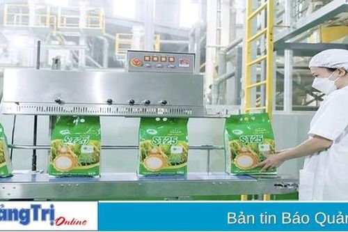 Đổi mới, đa dạng cách thức tiếp xúc, đối thoại giữa chính quyền với doanh nghiệp