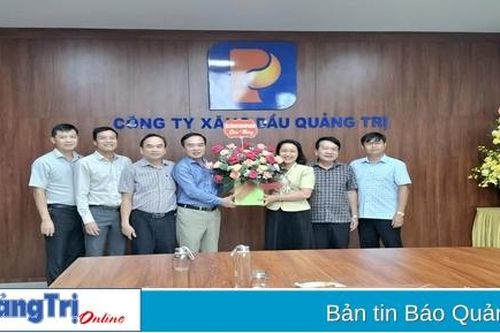 Lãnh đạo Đảng ủy Khối Cơ quan và Doanh nghiệp tỉnh thăm, chúc mừng các doanh nghiệp