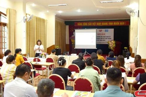 Tập huấn hướng dẫn khám sức khỏe định kỳ cho trẻ dưới 24 tháng tuổi