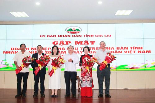 Tỉnh Gia Lai gặp mặt doanh nghiệp, nhà đầu tư nhân ngày Doanh nhân Việt Nam