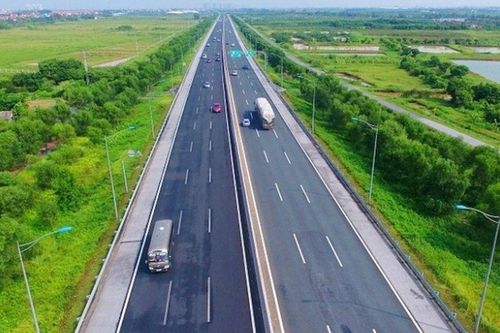 Cử tri kiến nghị sớm đầu tư tuyến đường cao tốc Quy Nhơn - Pleiku