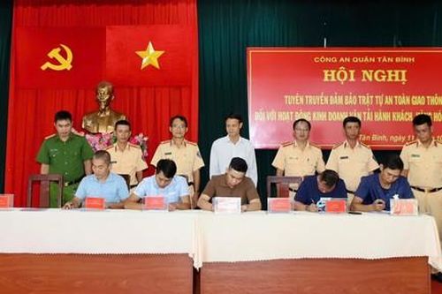 TPHCM: Không để doanh nghiệp vận tải trở thành 'cầu nối' vận chuyển hàng cấm