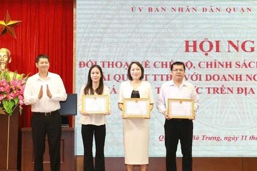 Quận Hai Bà Trưng: Đối thoại giải quyết thủ tục hành chính với hơn 200 doanh nghiệp