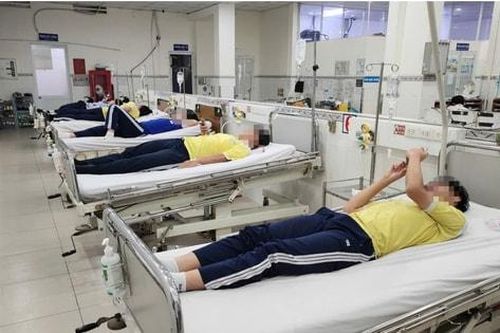 Tạm dừng căng tin trường học tại TP Hồ Chí Minh nơi nghi ngờ xảy ra ngộ độc