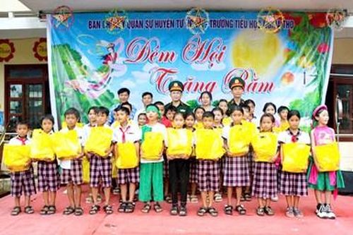 Mô hình 'Bố đỡ đầu' ở huyện Tư Nghĩa