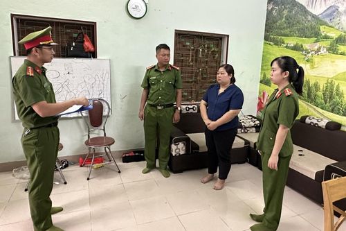 Bắt đối tượng thụt két công ty