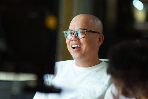 'Đạo diễn trăm tỷ' Vũ Ngọc Đãng tiết lộ bí quyết mời được cả dàn 'sao' Việt hội tụ trong một dự án điện ảnh