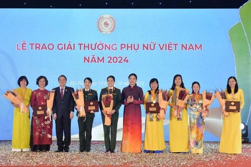 4 tập thể và 11 cá nhân nhận Giải thưởng Phụ nữ Việt Nam năm 2024
