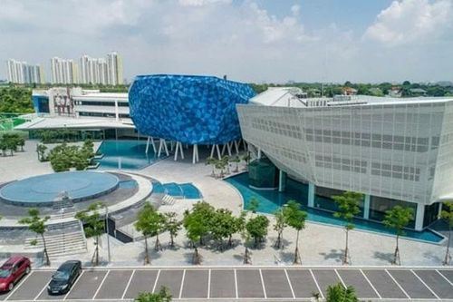 Cơ hội nhận học bổng 100% học phí của Đại học Anh quốc cho sinh viên có hoàn cảnh khó khăn, đạt thành tích xuất sắc