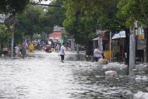 TP HCM: Vẫn 'loay hoay' tìm giải pháp chống ngập